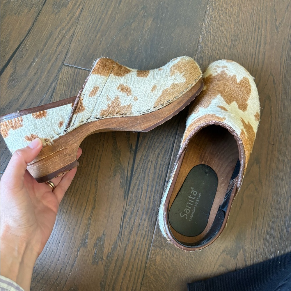 Sanita Cowhide Clogs